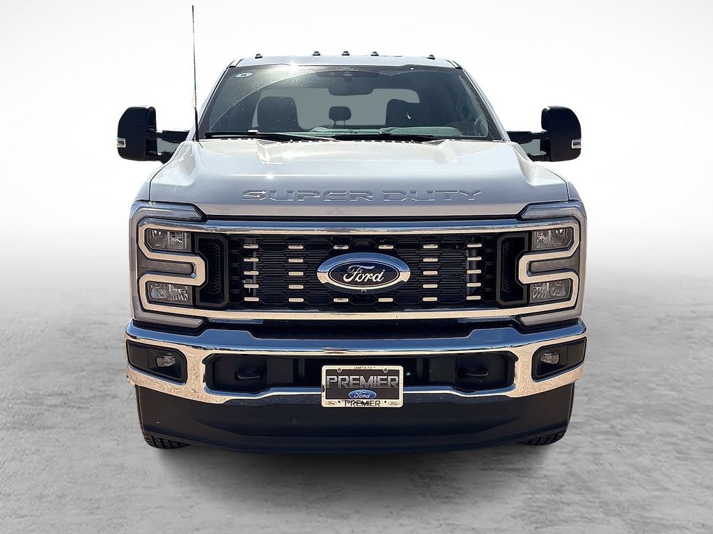 New 2026 Ford F350 XLT w/ XLT Premium Package AWD/4WD image 3