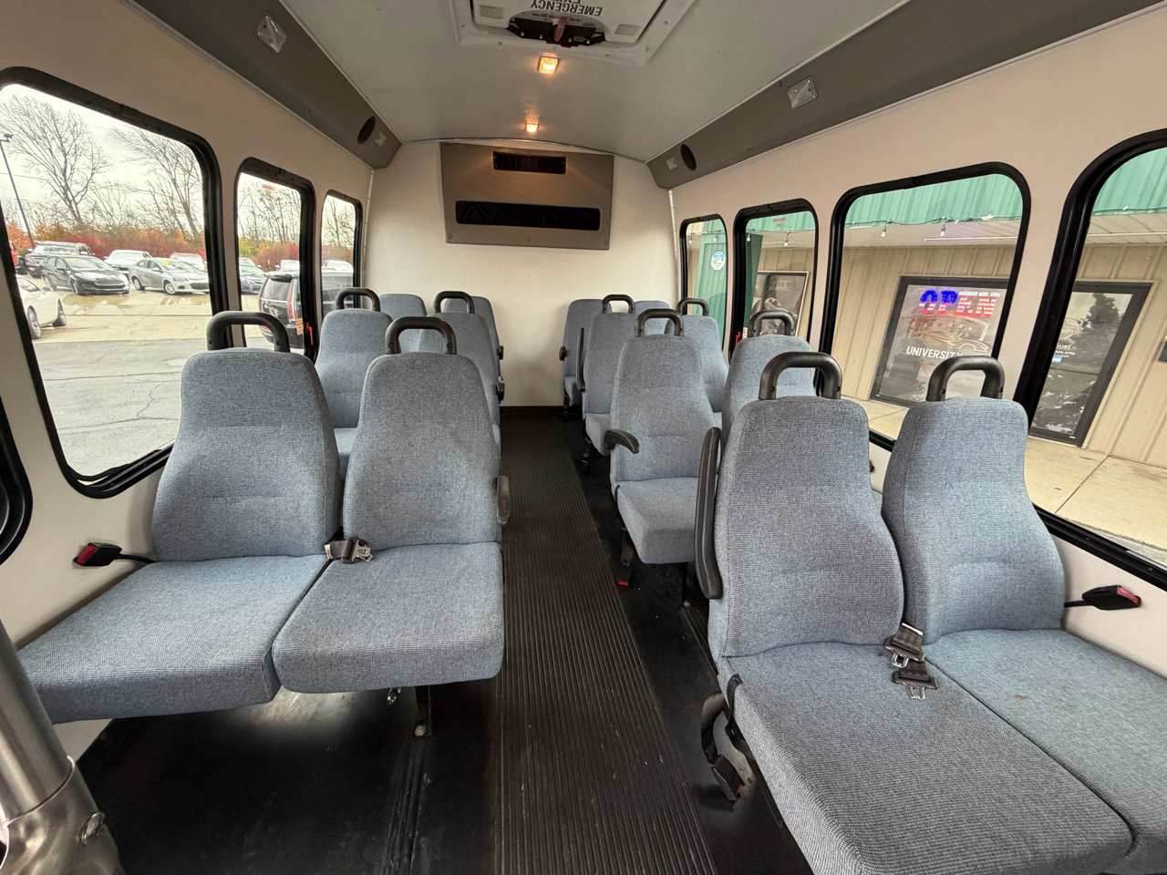 Used 2007 Chevrolet Express 3500 image 14