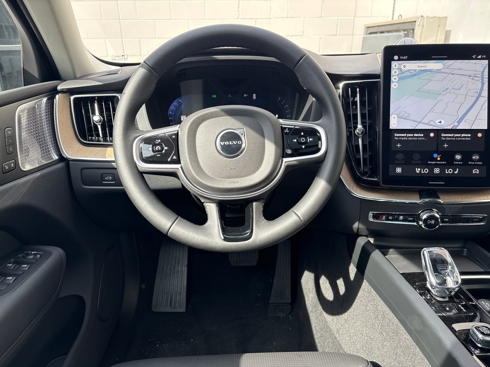 New 2026 Volvo XC60 B5 Ultra w/ Climate Package image 14