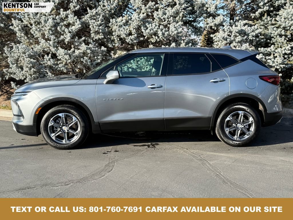 Used 2025 Chevrolet Blazer LT image 4