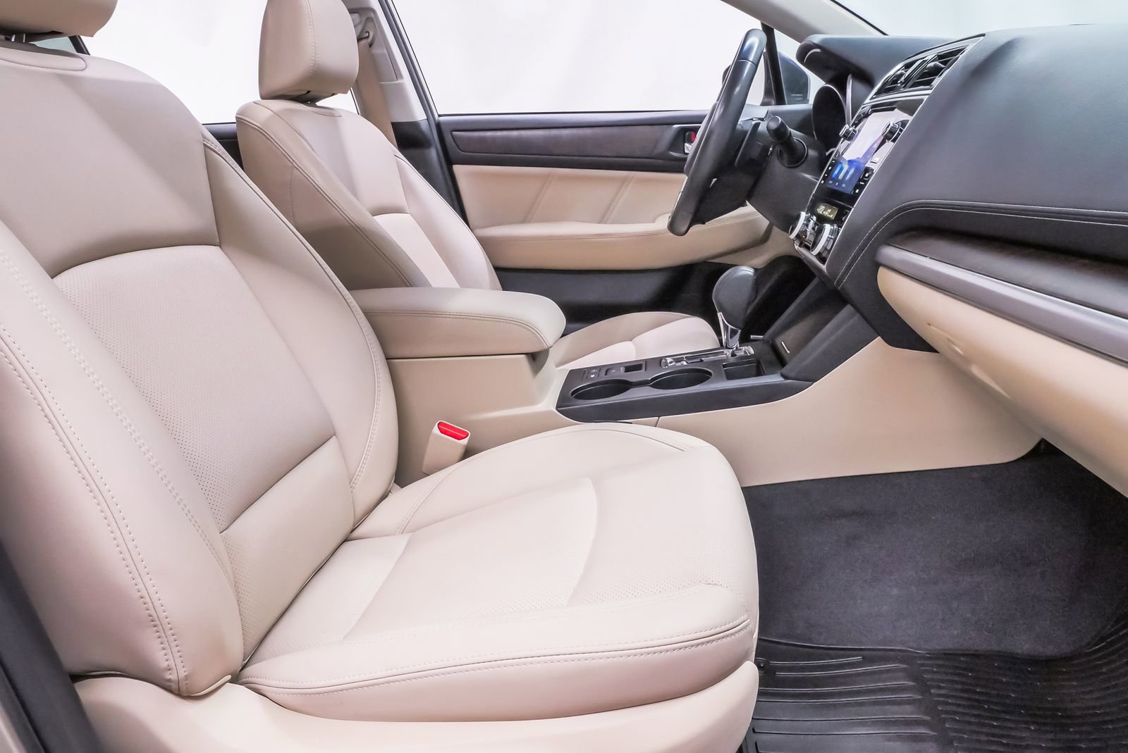 Used 2018 Subaru Outback 3.6R Limited image 14