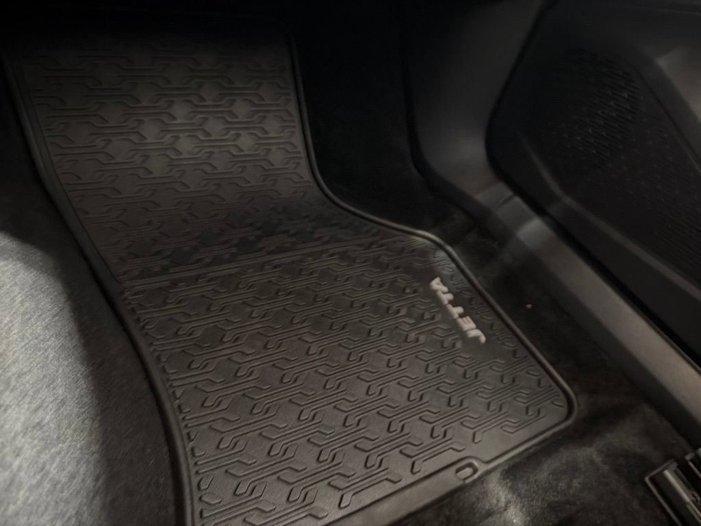 Certified 2023 Volkswagen Jetta Sport FWD image 33