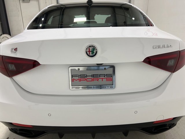 Used 2023 Alfa Romeo Giulia Veloce image 8