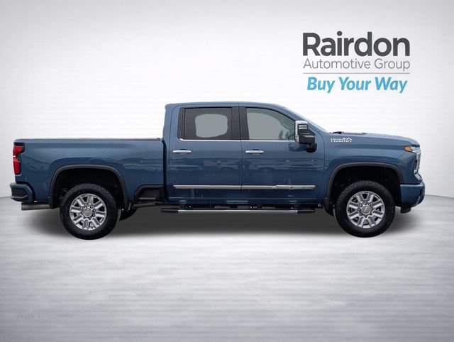 Used 2024 Chevrolet Silverado 3500 High Country w/ High Country Premium Package AWD/4WD image 8