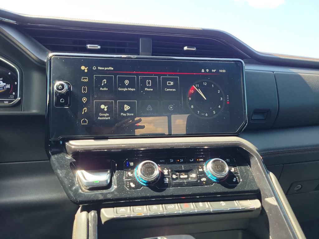 Used 2024 GMC Sierra 1500 AT4 w/ Technology Package AWD/4WD image 19