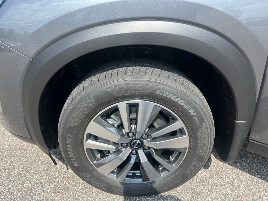 New 2026 Nissan Pathfinder SL FWD image 29