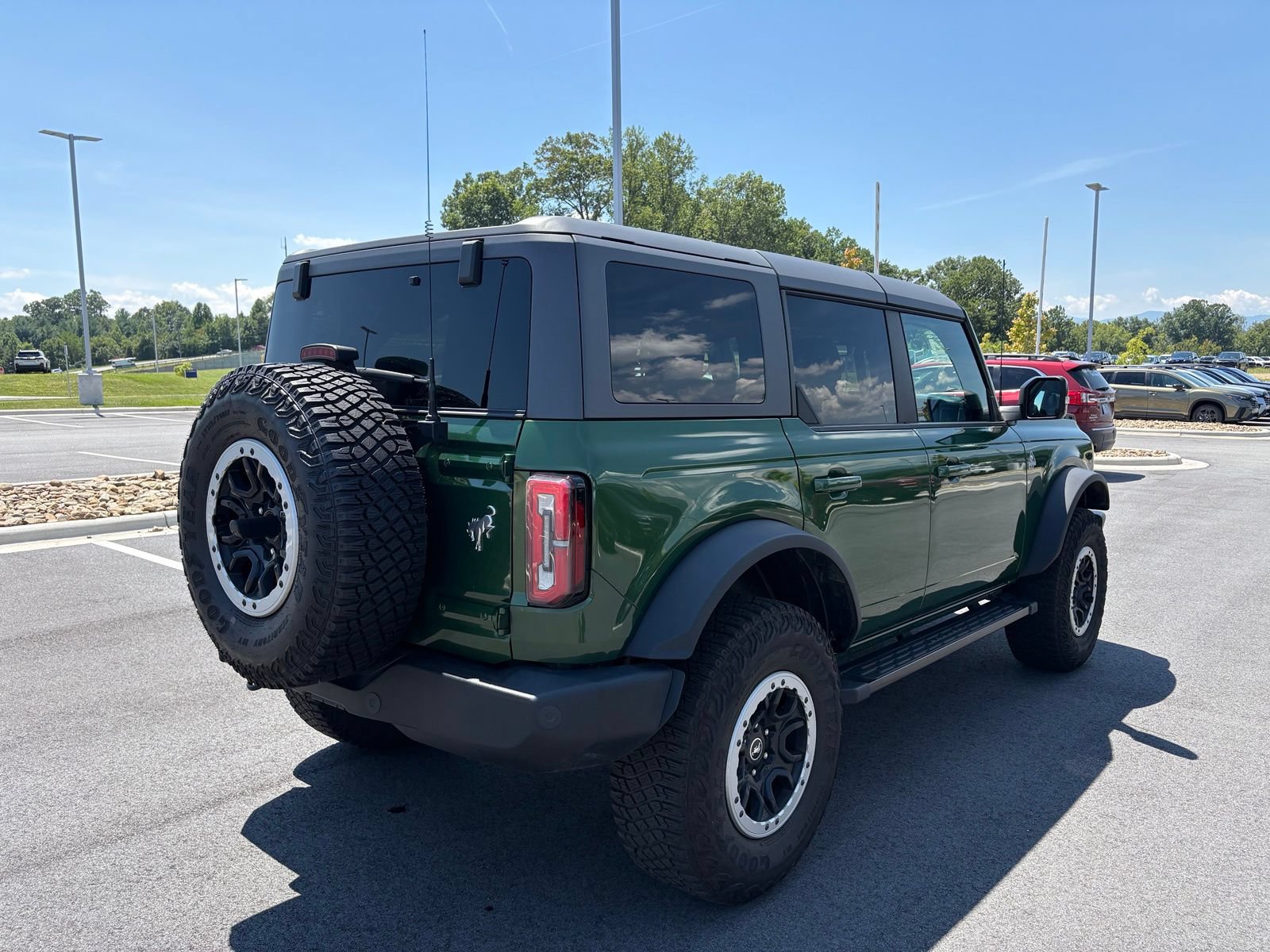 Used 2024 Ford Bronco Outer Banks w/ Sasquatch Package AWD/4WD image 7