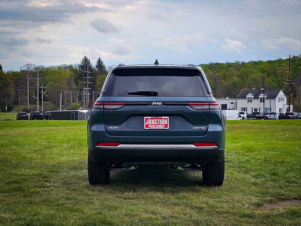 New 2026 Jeep Grand Cherokee Limited AWD/4WD image 4