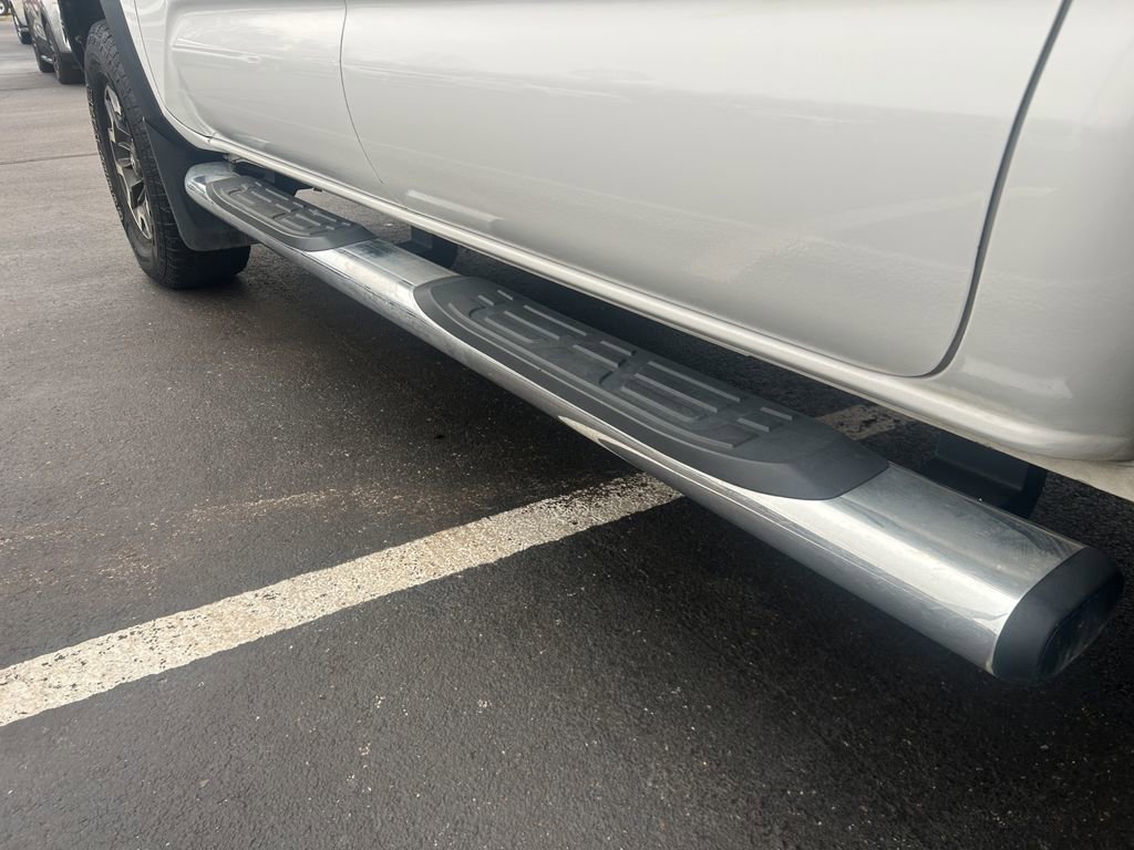 Used 2019 Toyota Tacoma TRD Off-Road image 14