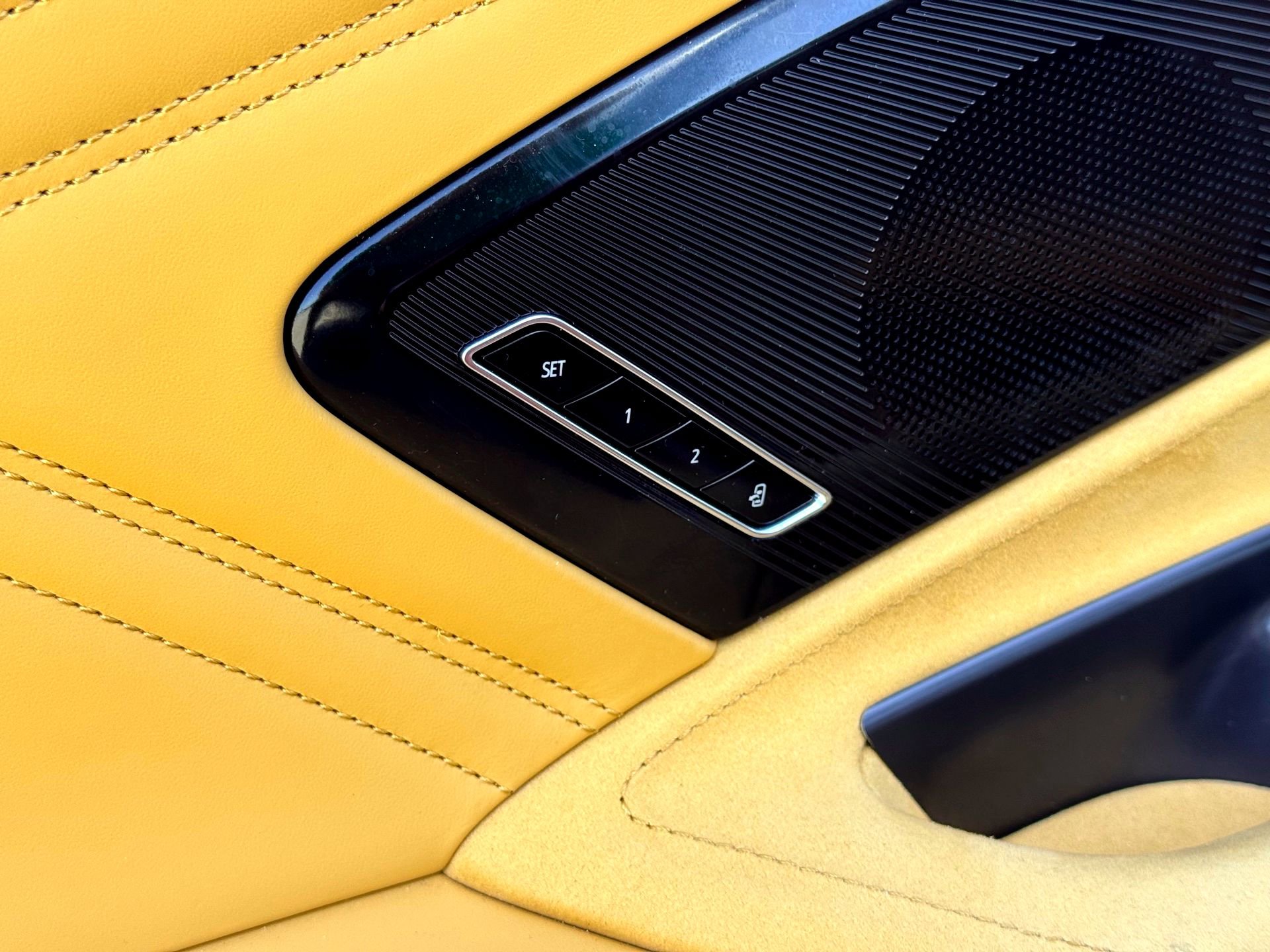 Used 2025 Chevrolet Corvette E-Ray w/ Stealth Interior Trim Package image 16