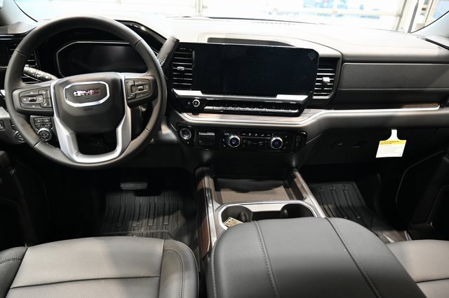 New 2026 GMC Sierra 2500 SLT w/ SLT Premium Package image 15