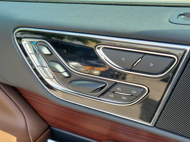 Certified 2023 Lincoln Navigator Reserve w/ Monochromatic Package AWD/4WD image 17