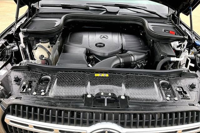 Used 2025 Mercedes-Benz GLE 350 4MATIC image 9