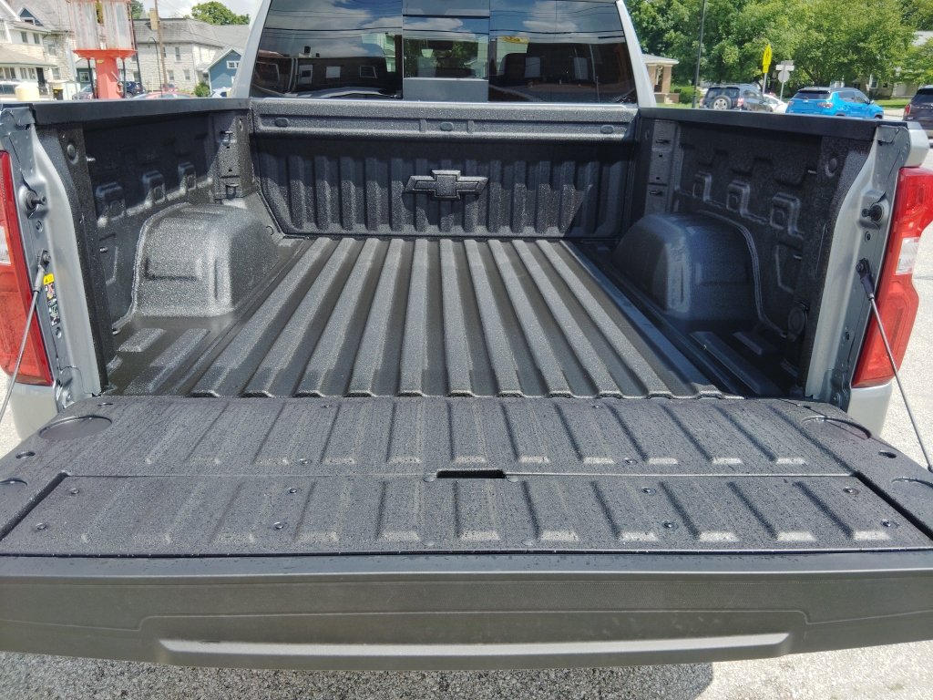 New 2026 Chevrolet Silverado 1500 LTZ w/ Technology Package AWD/4WD image 12