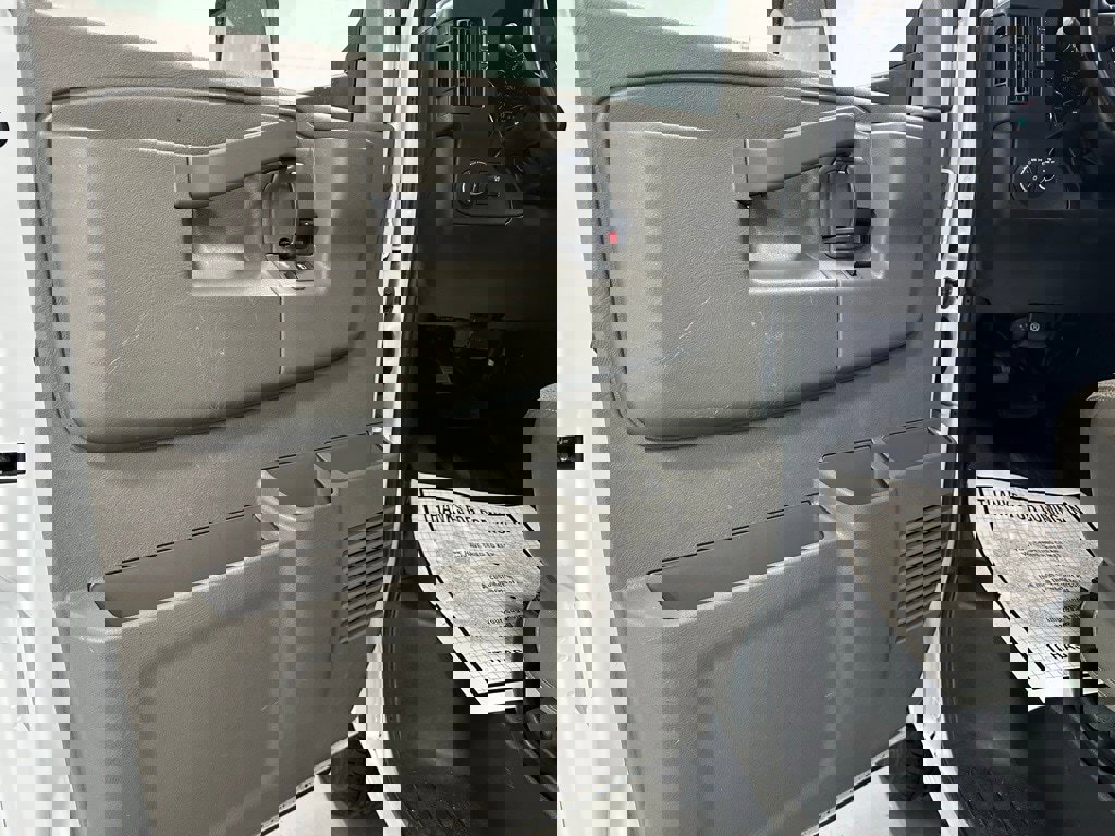 Used 2022 Chevrolet Express 3500 w/ Power Convenience Package image 8