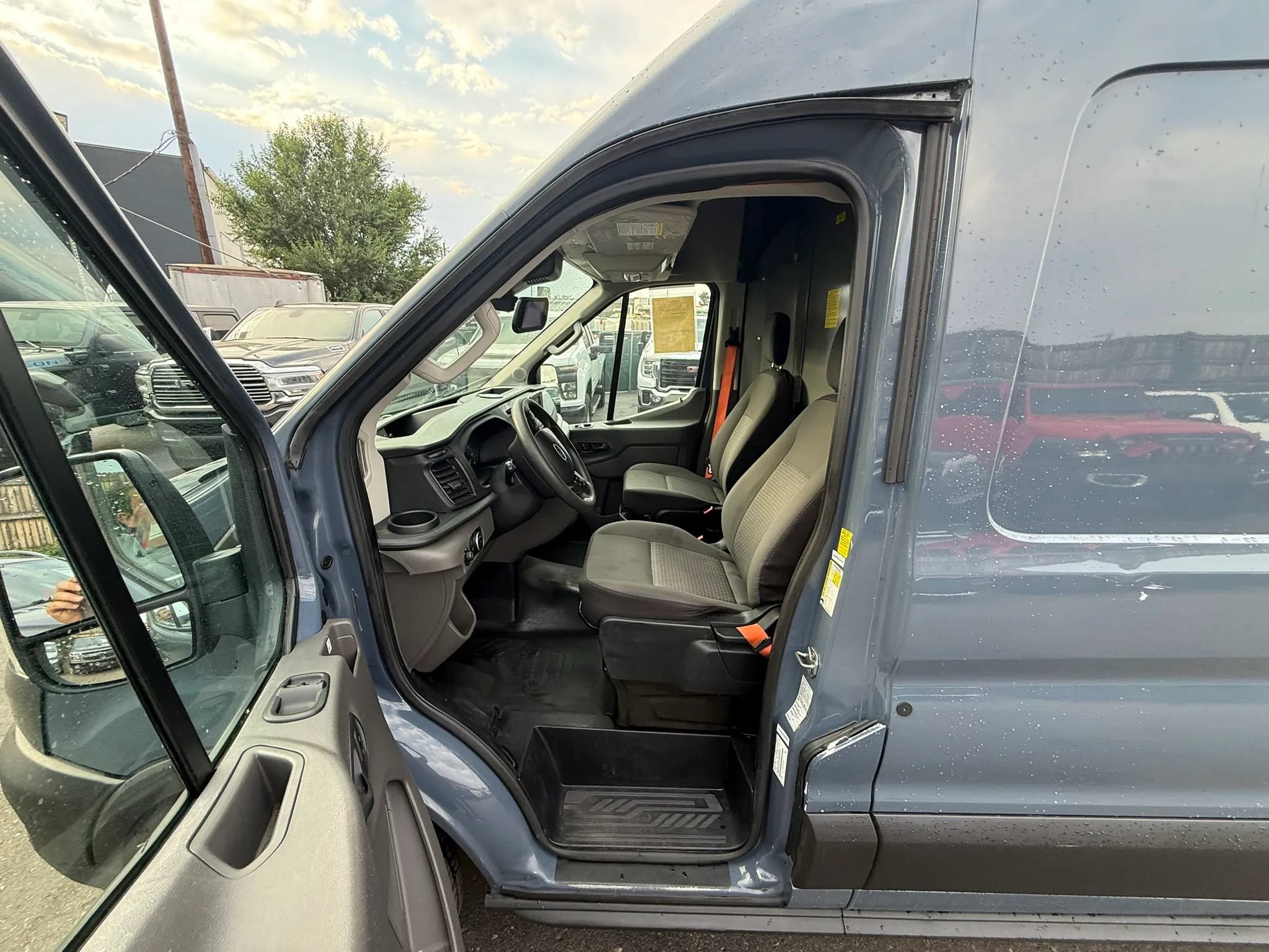 Used 2020 Ford Transit 250 148 High Roof Extended RWD image 11