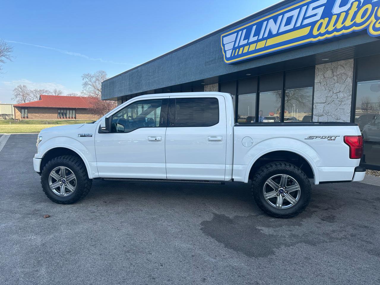 Used 2019 Ford F150 Lariat w/ Equipment Group 502A Luxury image 4