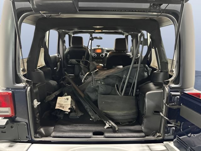 Used 2013 Jeep Wrangler Unlimited Sahara w/ Dual Top Group AWD/4WD image 10