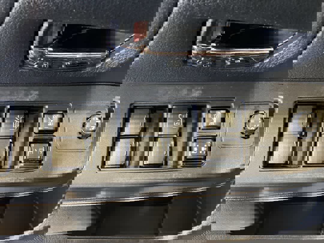 Used 2014 Subaru Crosstrek 2.0i Limited w/ Popular Package #1 image 16