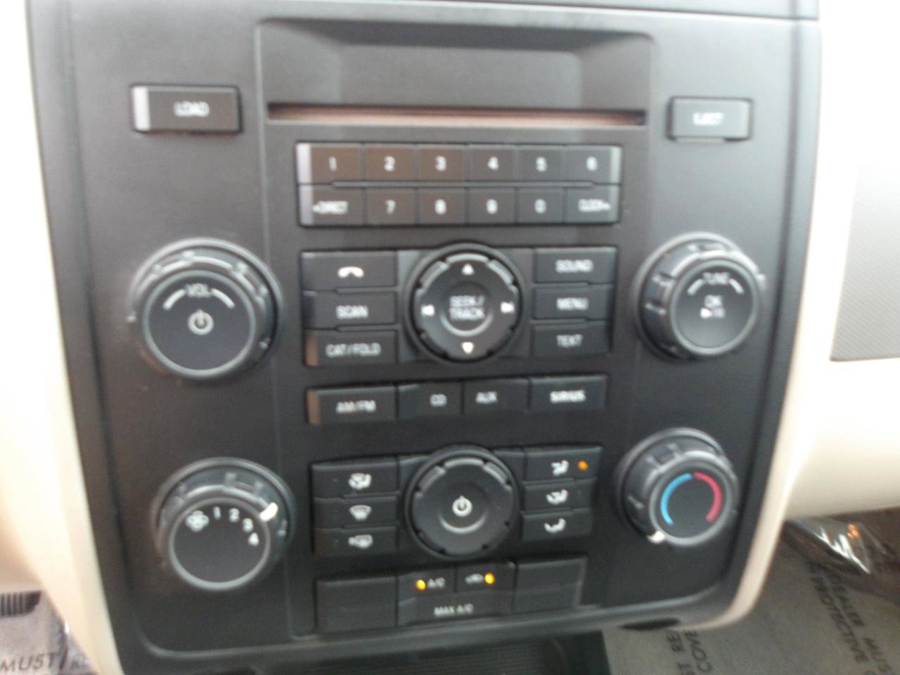 Used 2011 Ford Escape XLS w/ 102A Rapid Spec Order Code FWD image 23