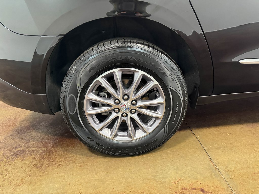 Used 2024 Buick Enclave Premium image 92