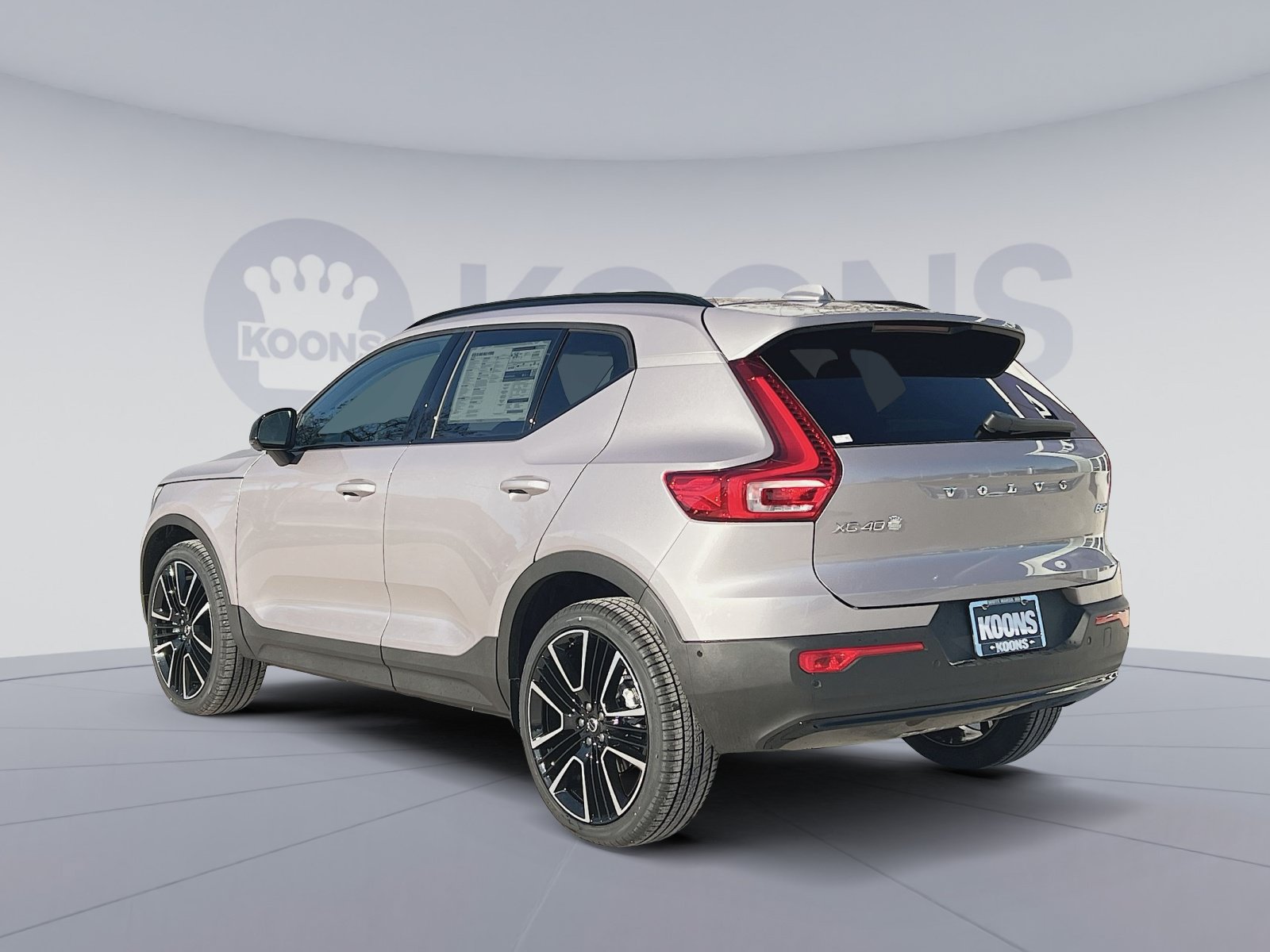 New 2026 Volvo XC40 B5 Ultra w/ Protection Package Premier AWD/4WD image 4