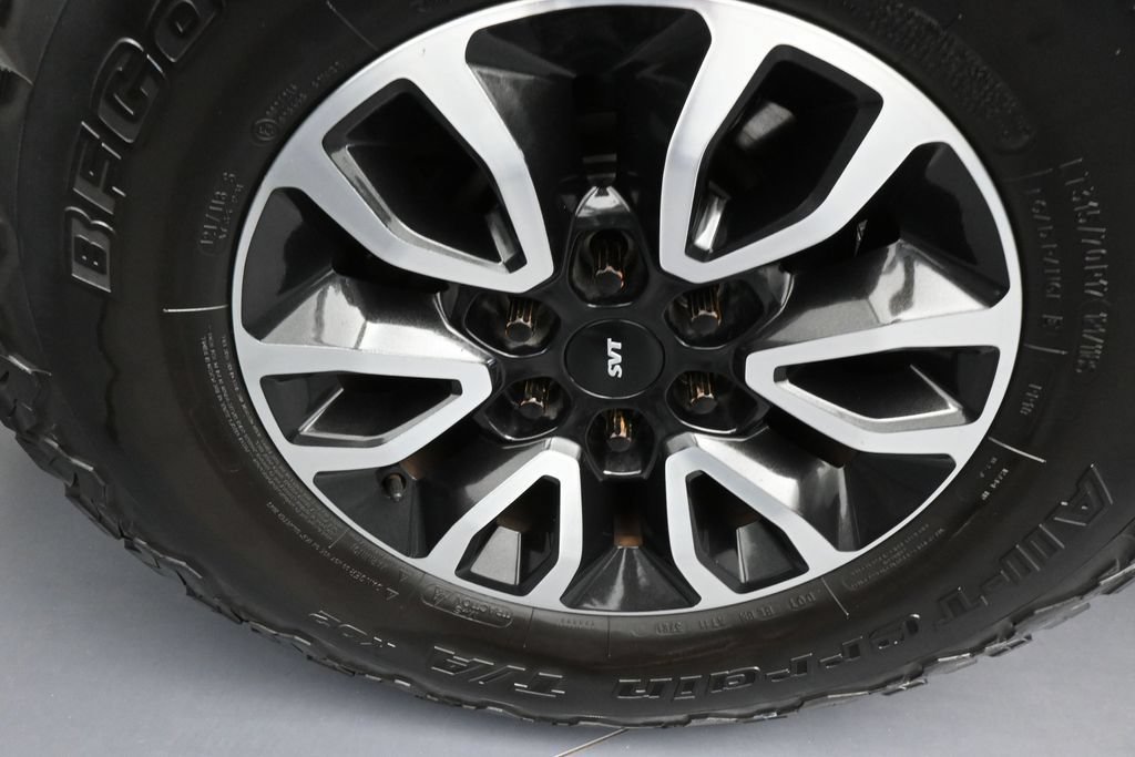 Used 2013 Ford F150 Raptor w/ Luxury Equipment Group AWD/4WD image 44
