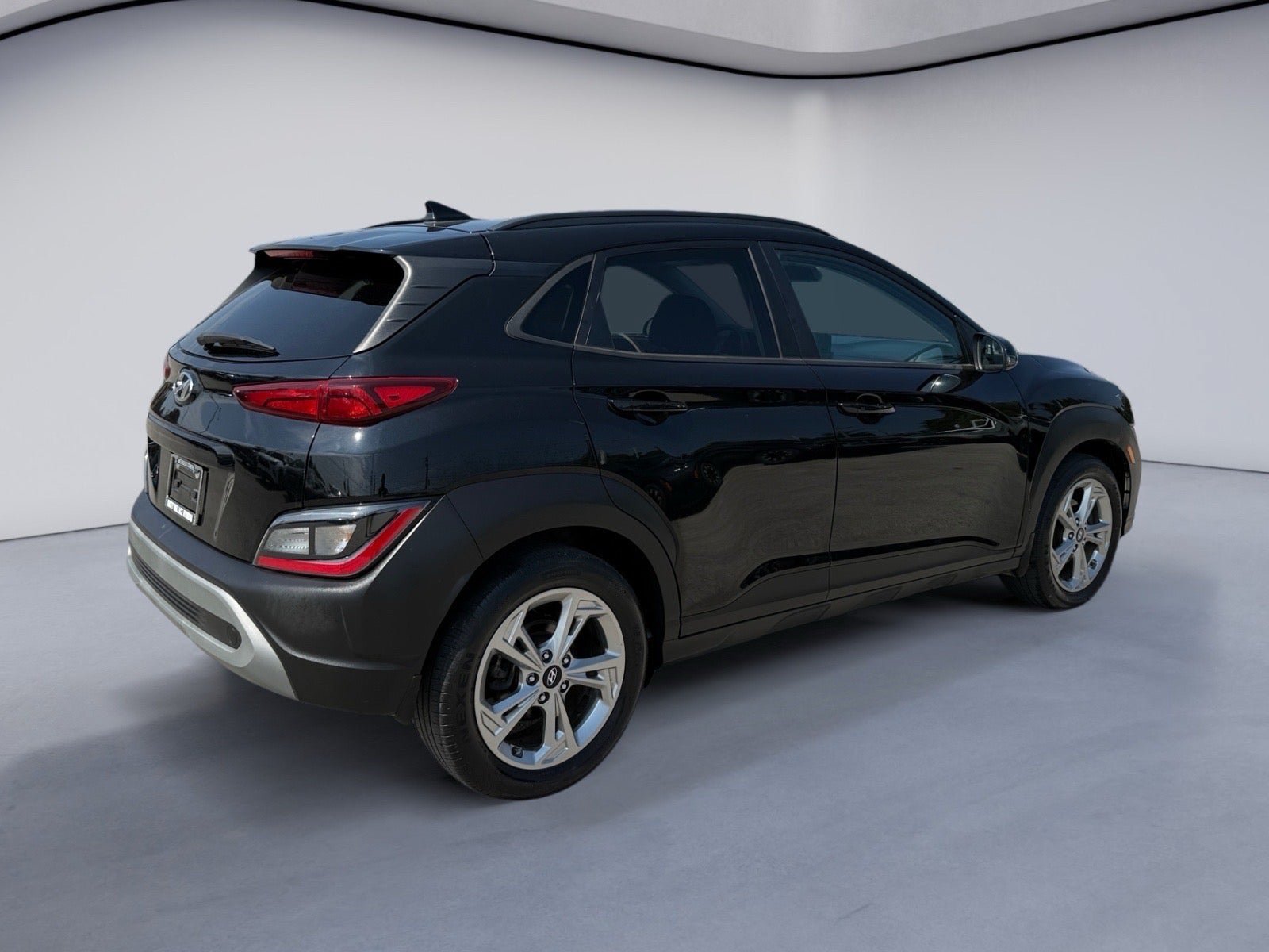 Used 2022 Hyundai Kona SEL FWD image 5