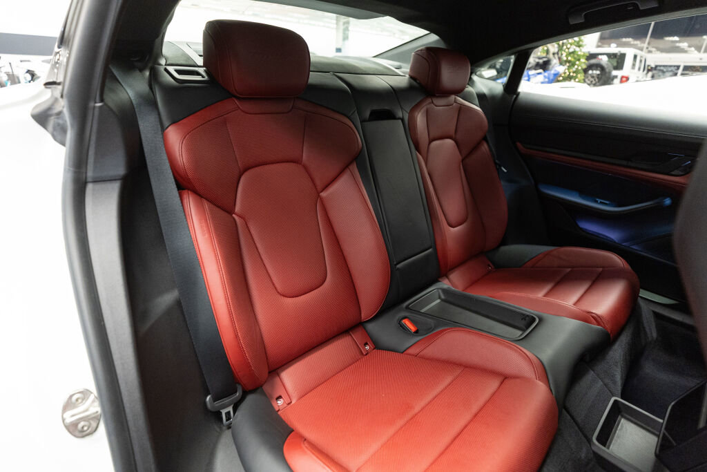 Used 2020 Porsche Taycan Turbo image 13