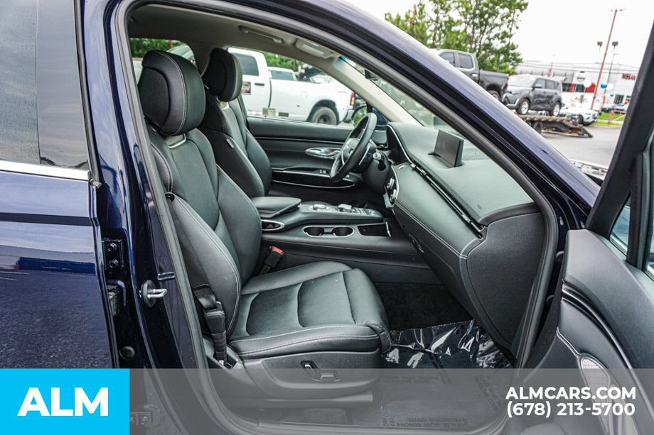 Used 2025 Genesis GV70 2.5T AWD/4WD image 22