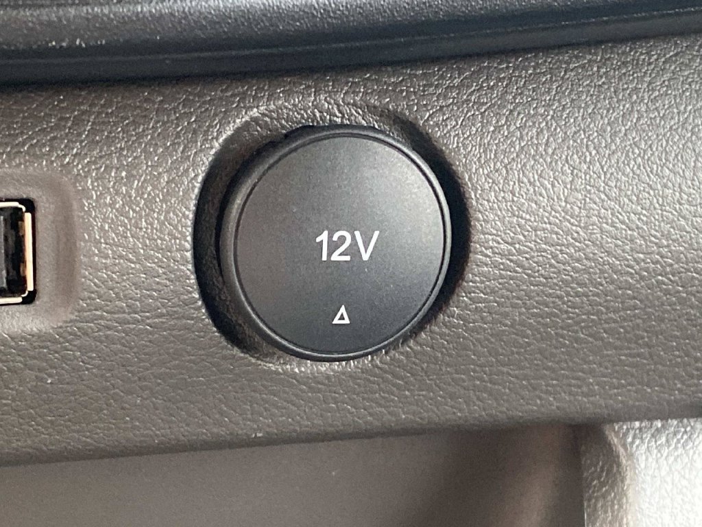 Used 2025 Ford Transit 250 148 Medium Roof RWD image 27