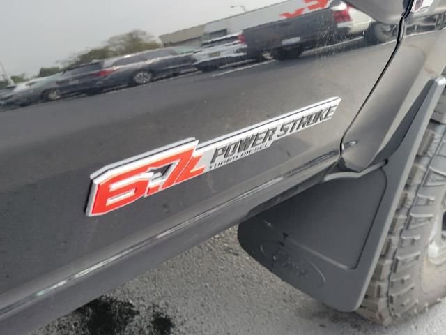 New 2026 Ford F350 4x4 Crew Cab Super Duty image 7