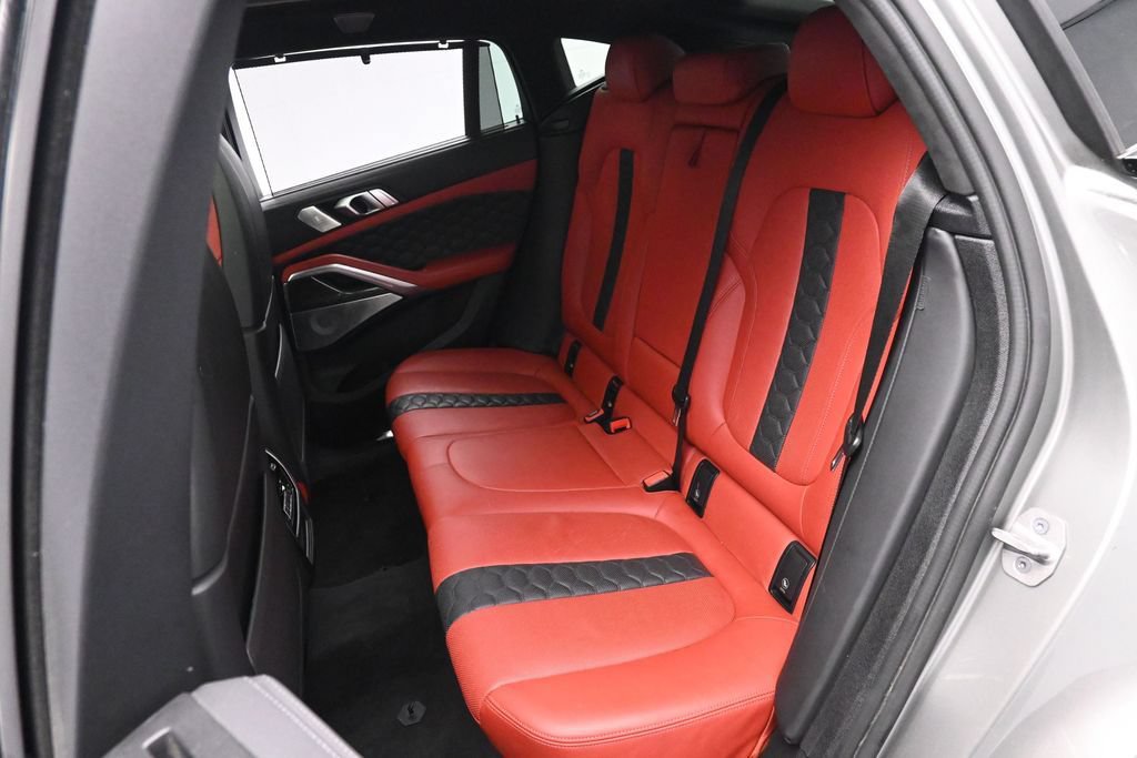 Used 2021 BMW X6 M w/ Executive Package AWD/4WD image 17