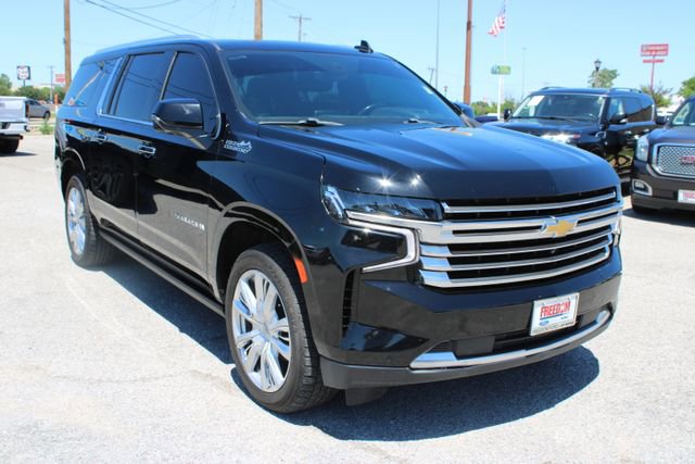 Used 2022 Chevrolet Suburban High Country w/ Max Trailering Package RWD image 3