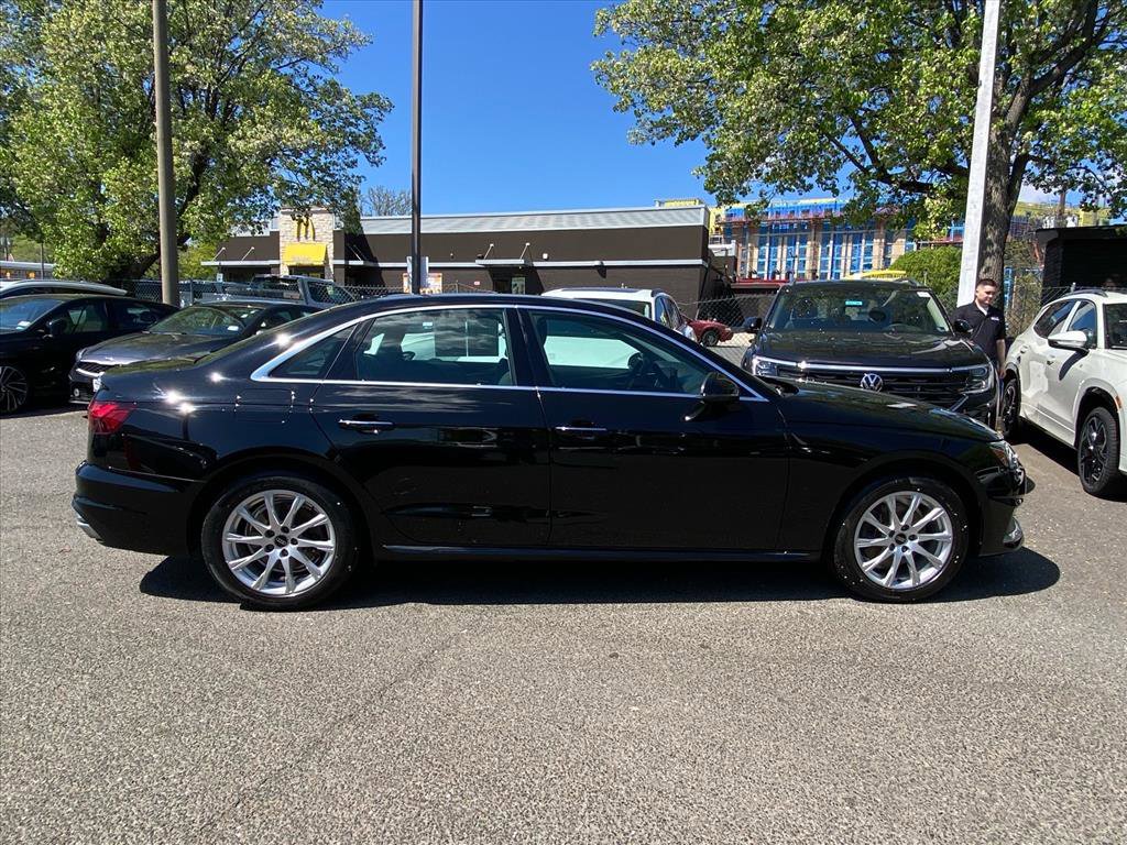 Used 2023 Audi A4 2.0T Premium image 2