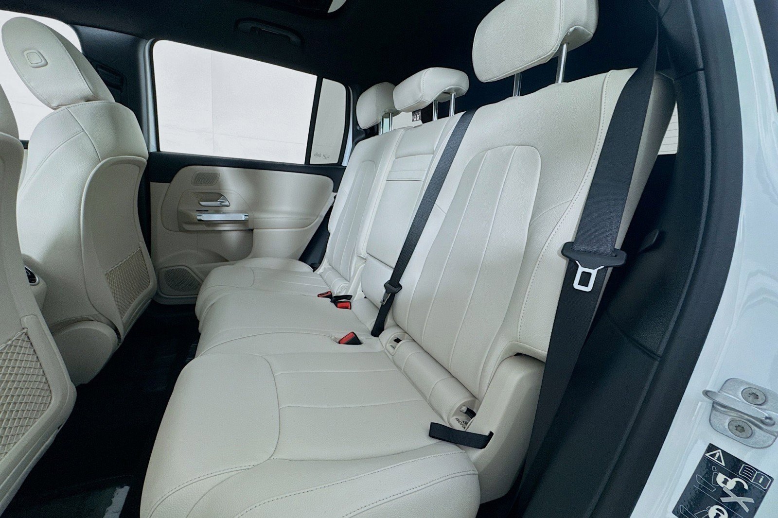 New 2026 Mercedes-Benz GLB 250 image 7