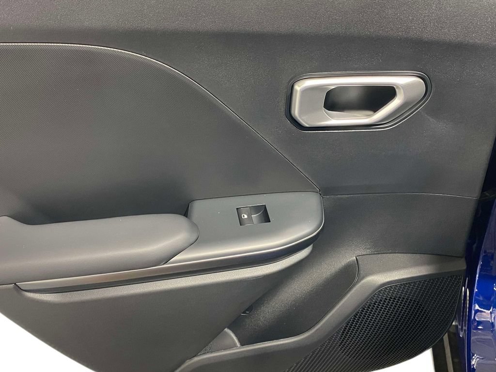 New 2026 Kia K4 FWD image 13