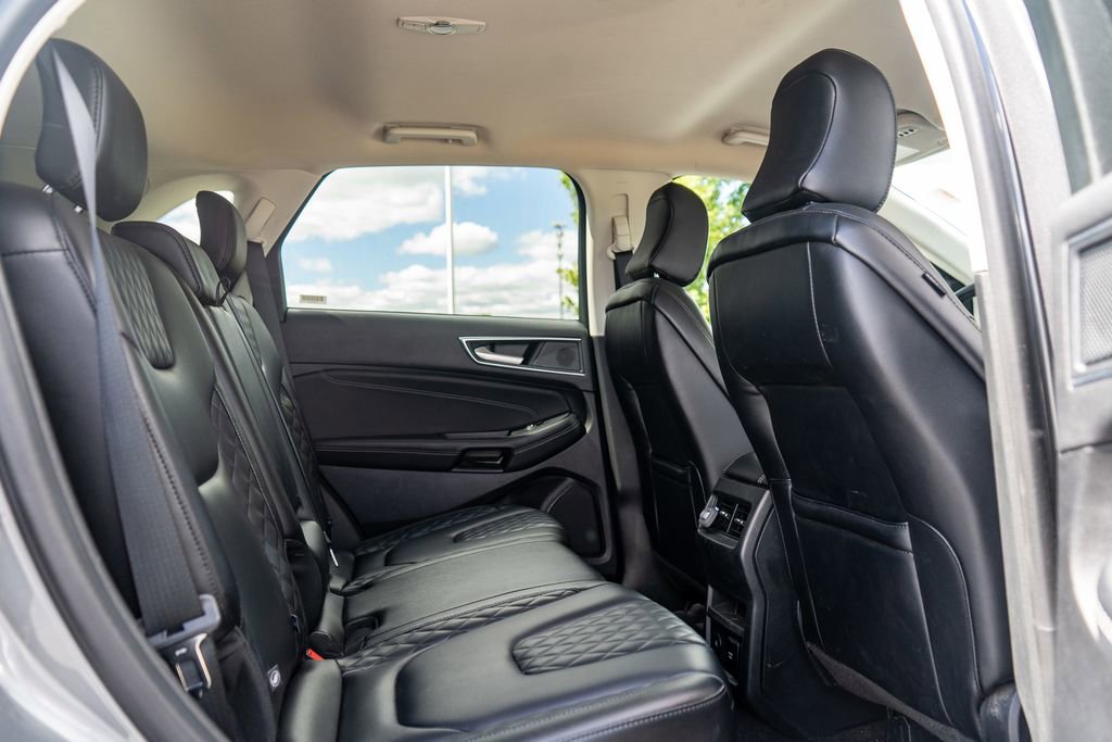 Used 2024 Ford Edge Titanium image 14