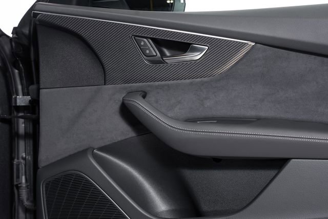 Used 2024 Audi SQ8 Prestige image 65