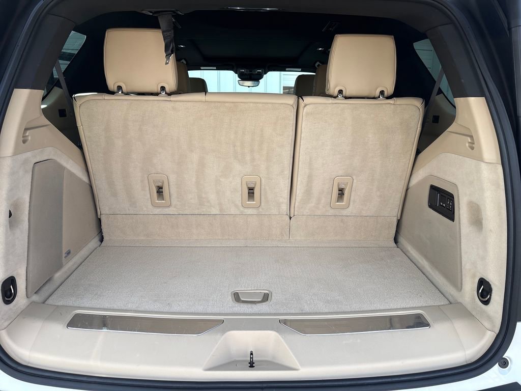 Used 2023 Cadillac Escalade Premium Luxury image 52