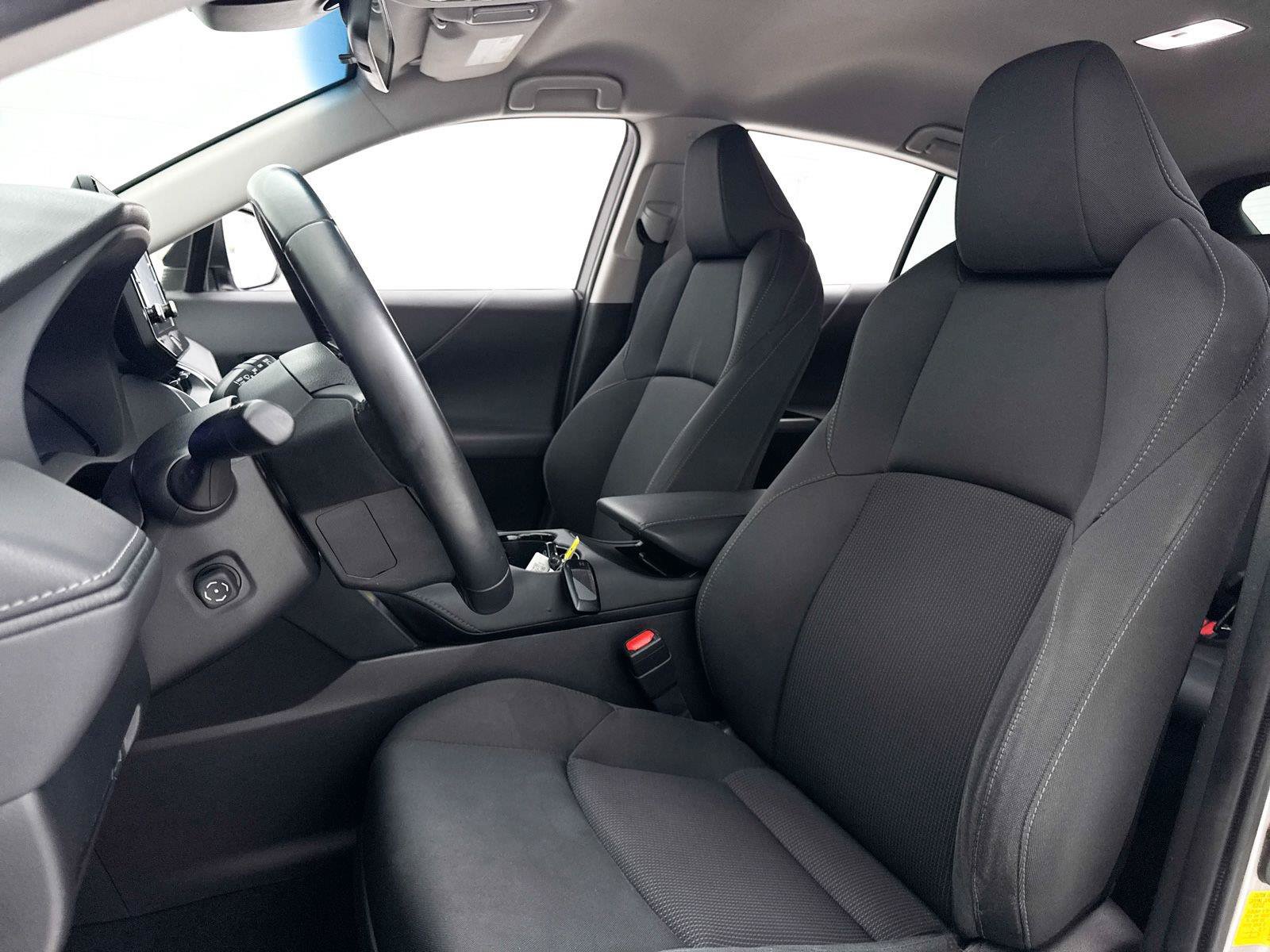 Used 2021 Toyota Venza LE w/ Carpet Mat Package (TMS) AWD/4WD image 19