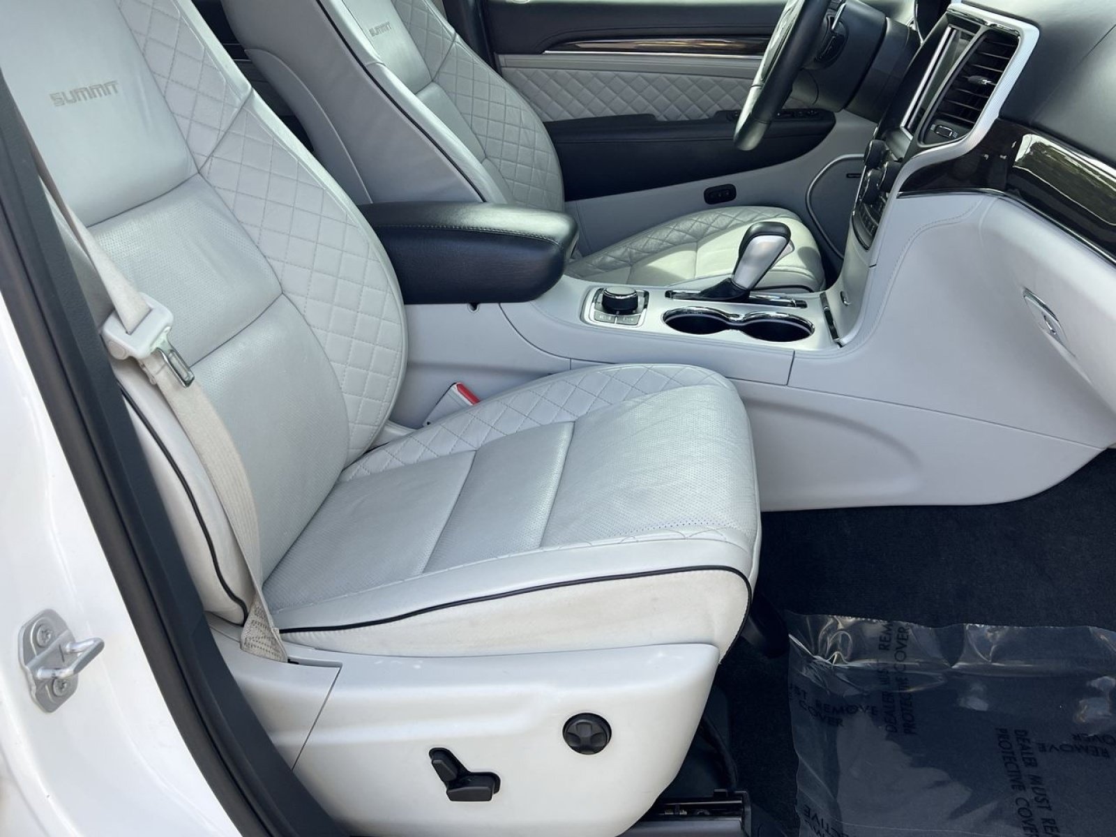 Used 2018 Jeep Grand Cherokee Summit AWD/4WD image 26