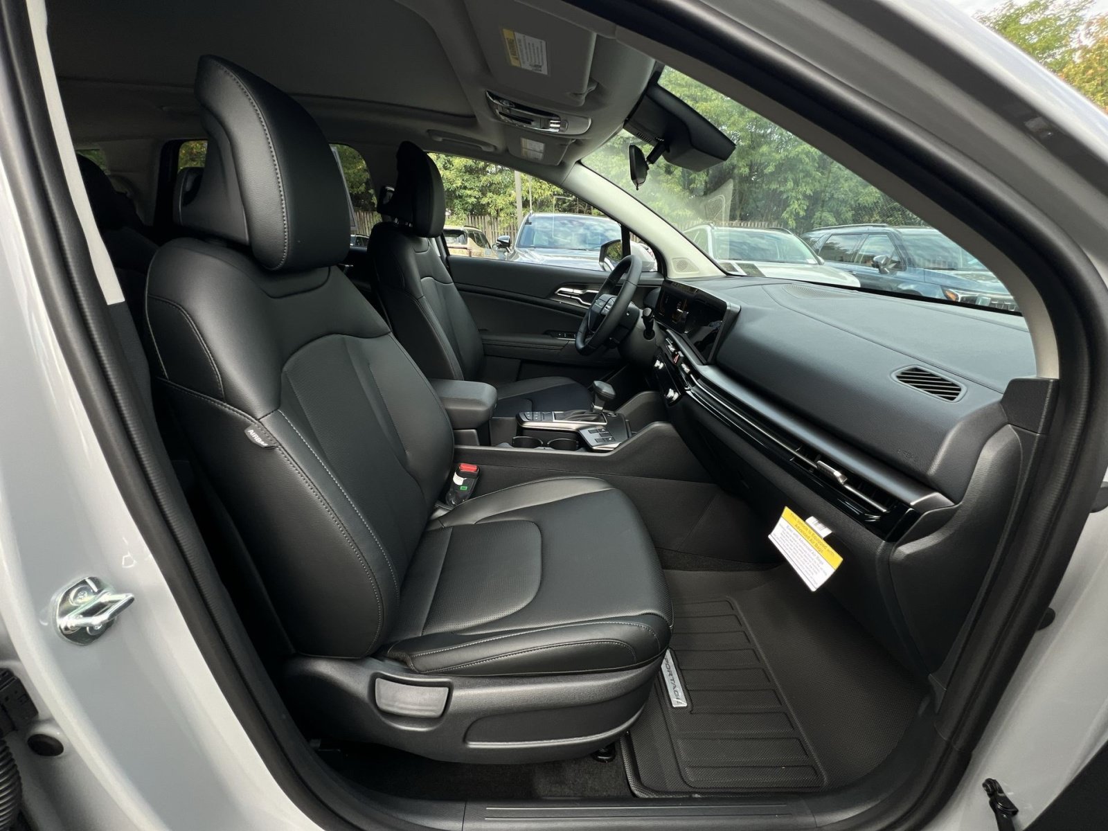 New 2027 Kia Sportage EX FWD image 32