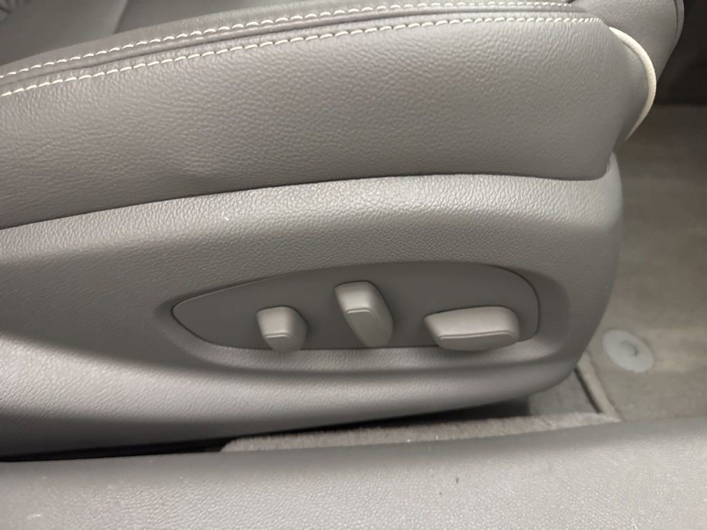 Used 2017 Chevrolet Impala Premier w/ Enhanced Convenience Package image 49