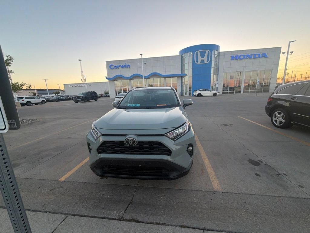 Used 2019 Toyota RAV4 XLE AWD/4WD video 2