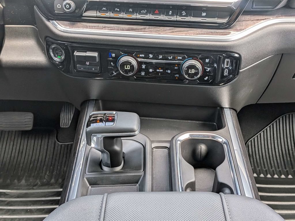 Used 2025 Chevrolet Silverado 1500 LTZ w/ Technology Package AWD/4WD image 18