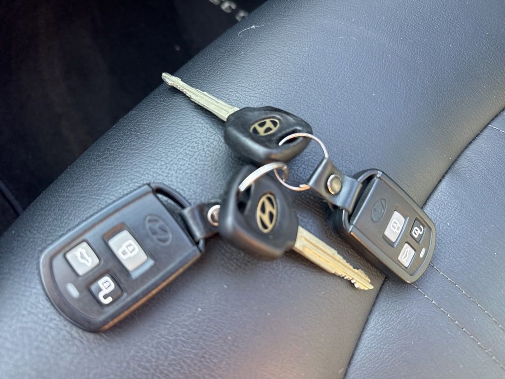 Used 2005 Hyundai XG350 L image 15