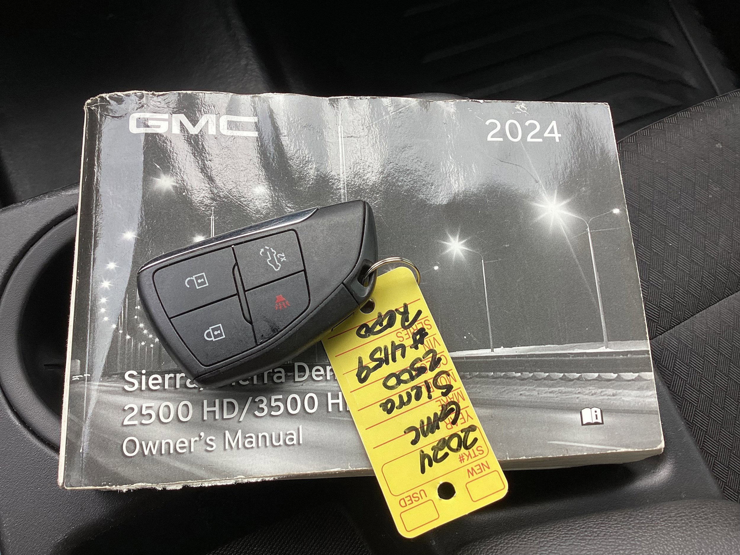 Used 2024 GMC Sierra 2500 Pro AWD/4WD image 19