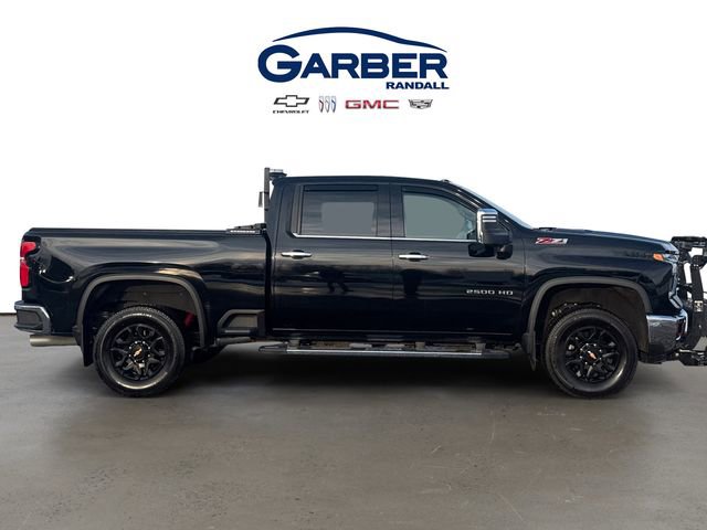 Used 2024 Chevrolet Silverado 2500 LTZ w/ LTZ Plus Package image 6