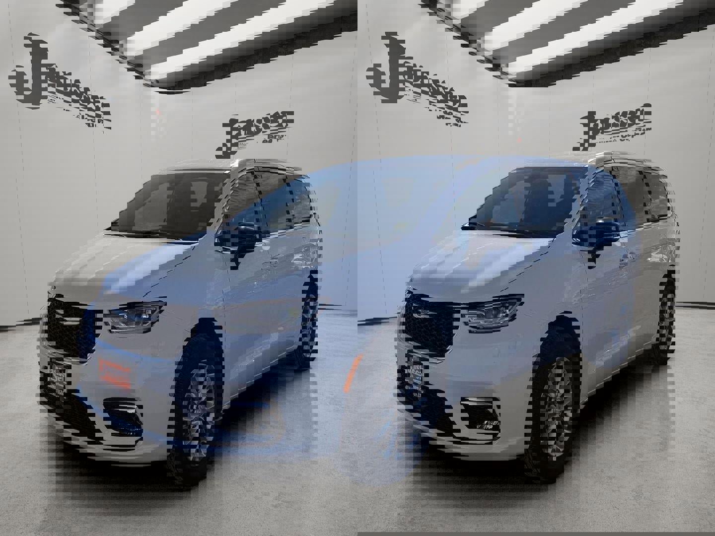 New 2026 Chrysler Pacifica Select image 7